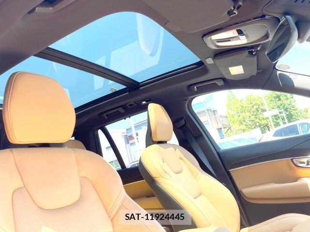 Volvo XC90 2024-06 8279372-4