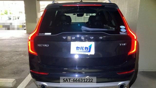 Volvo XC90 2017-09 8280862-1