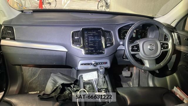 Volvo XC90 2017-09 8280862-2