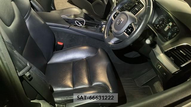 Volvo XC90 2017-09 8280862-5