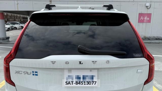 Volvo XC90 2021-06 8281059-1