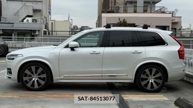 Volvo XC90 2021-06 8281059-10