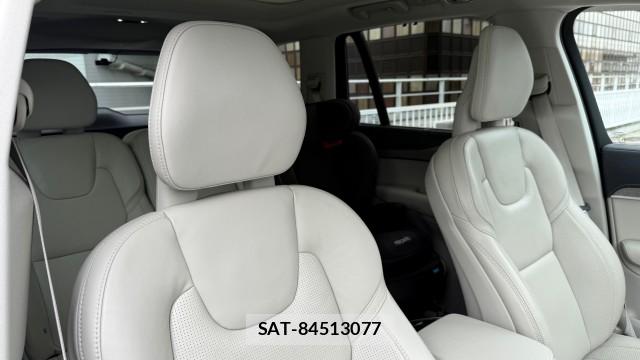 Volvo XC90 2021-06 8281059-5