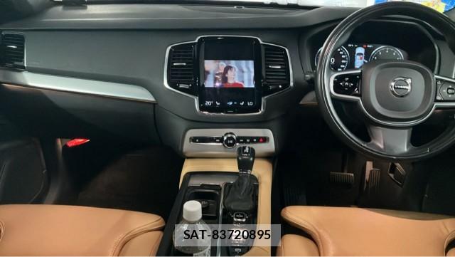 Volvo XC90 2017-09 8281441-2