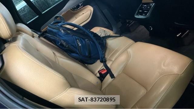 Volvo XC90 2017-09 8281441-6