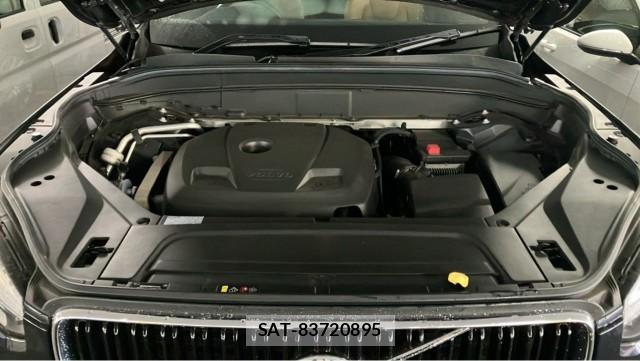 Volvo XC90 2017-09 8281441-7
