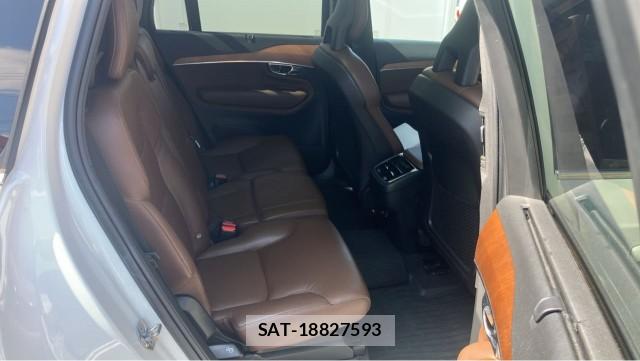 Volvo XC90 2020-09 8282151-6