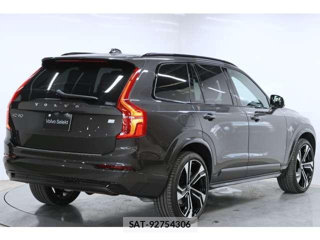 Volvo XC90 2024-05 8282687-7
