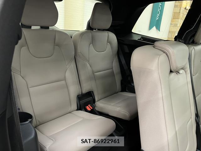 Volvo XC90 2025-09 8283951-4