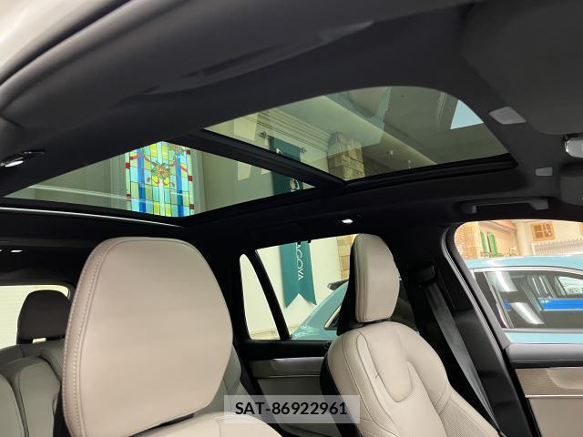 Volvo XC90 2025-09 8283951-6