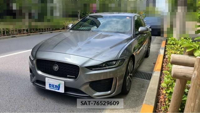 Jaguar XE 2019-09 8282105-0