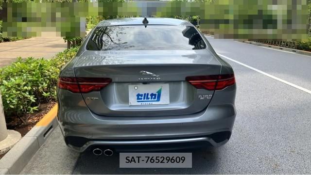 Jaguar XE 2019-09 8282105-1