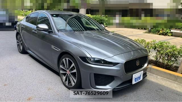 Jaguar XE 2019-09 8282105-11