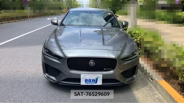 Jaguar XE 2019-09 8282105-9