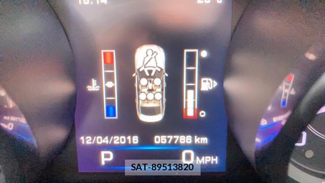 Jaguar XE 2015-08 8284830-18
