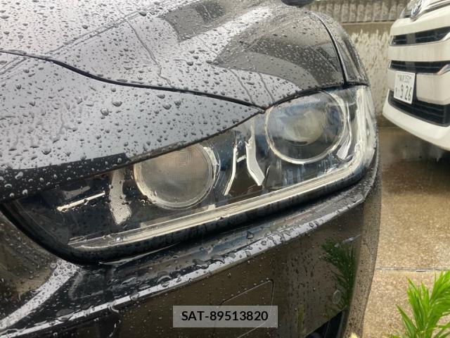 Jaguar XE 2015-08 8284830-2