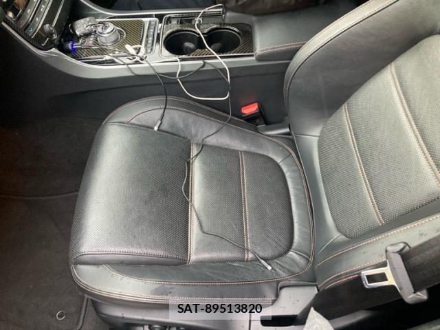 Jaguar XE 2015-08 8284830-8