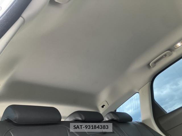 Jaguar XF 2018-10 8285508-14