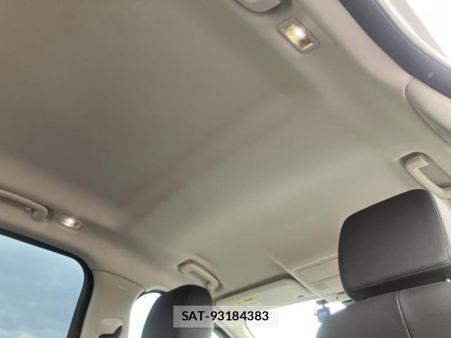 Jaguar XF 2018-10 8285508-15
