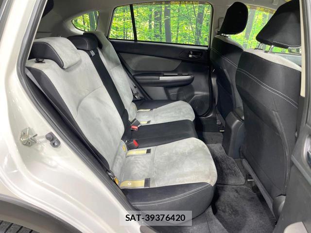 Subaru XV HYBRID 2014-04 8282665-8