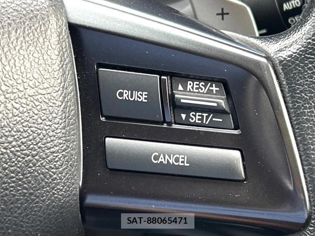 Subaru XV 2013-04 8279430-4