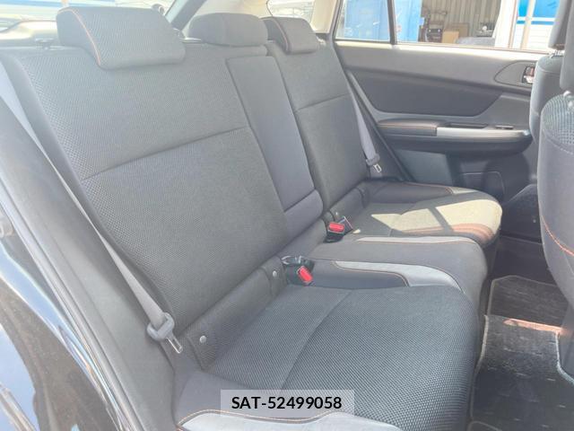 Subaru XV 2016-01 8280836-10