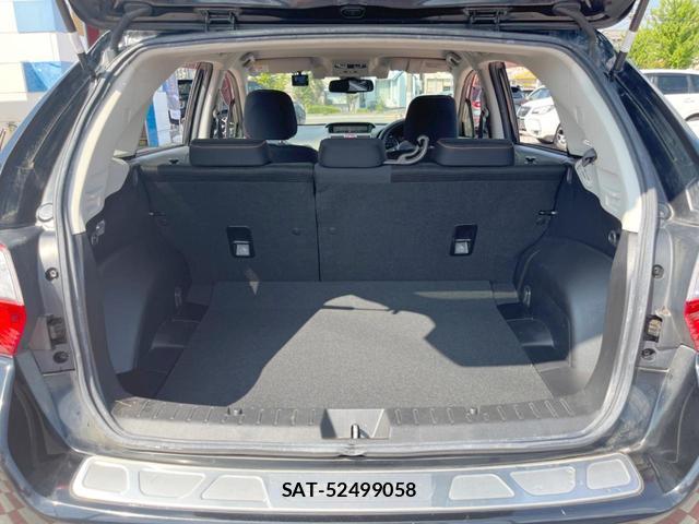 Subaru XV 2016-01 8280836-11