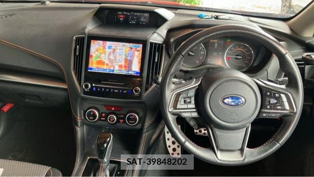 Subaru XV 2018-02 8282188-16