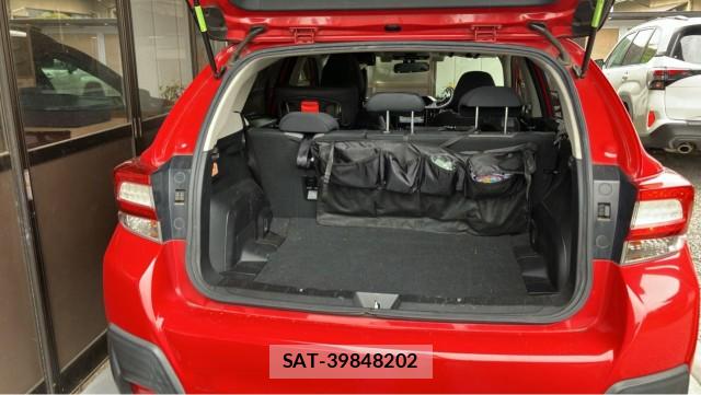 Subaru XV 2018-02 8282188-17