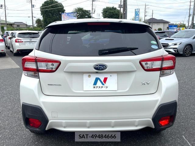 Subaru XV 2018-07 8282812-14