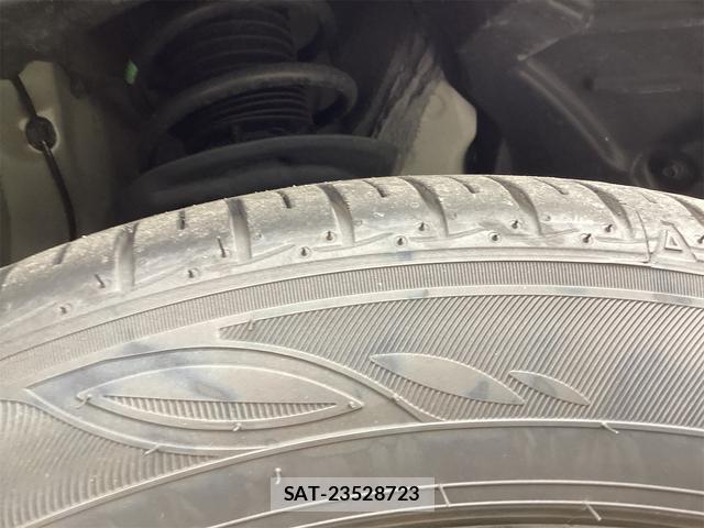Toyota YARIS CROSS 2023-10 8277297-19