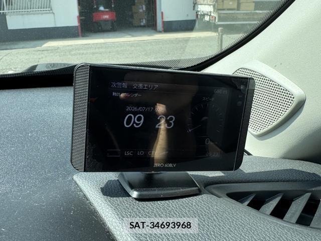 Toyota YARIS CROSS 2020-11 8277726-10