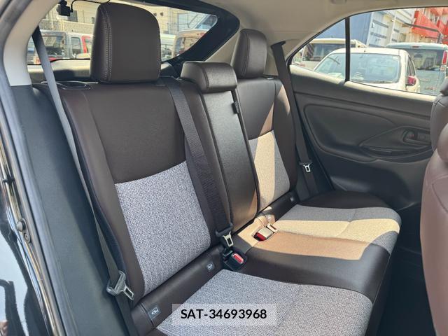 Toyota YARIS CROSS 2020-11 8277726-17