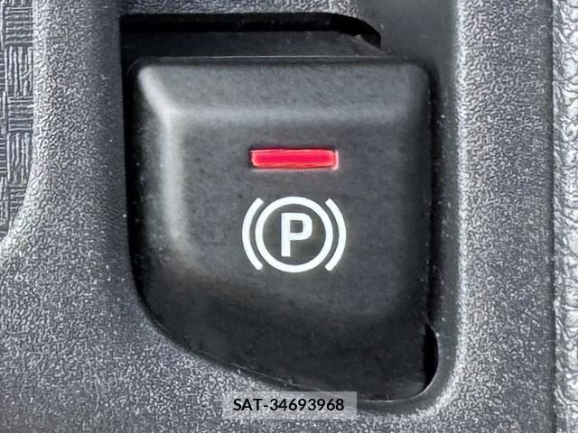 Toyota YARIS CROSS 2020-11 8277726-3