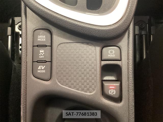 Toyota YARIS CROSS 2021-11 8277964-17