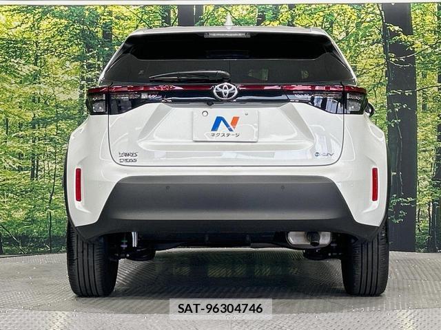 Toyota YARIS CROSS 2025-04 8278046-14