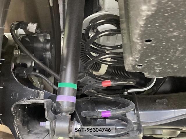 Toyota YARIS CROSS 2025-04 8278046-19
