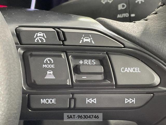 Toyota YARIS CROSS 2025-04 8278046-5