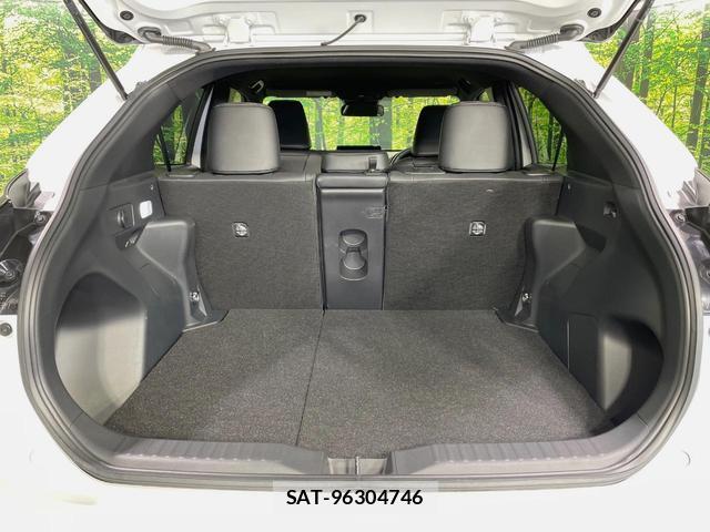 Toyota YARIS CROSS 2025-04 8278046-9