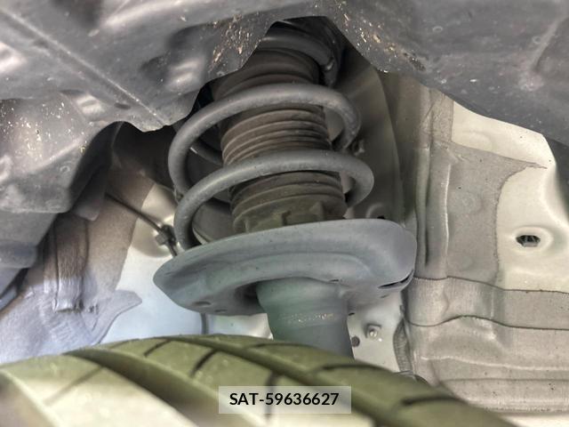 Toyota YARIS CROSS 2020-10 8278171-18
