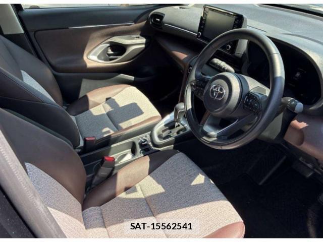 Toyota YARIS CROSS 2022-02 8278535-2
