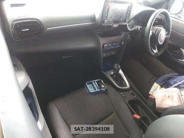 Toyota YARIS CROSS 2022-11 8278558-2