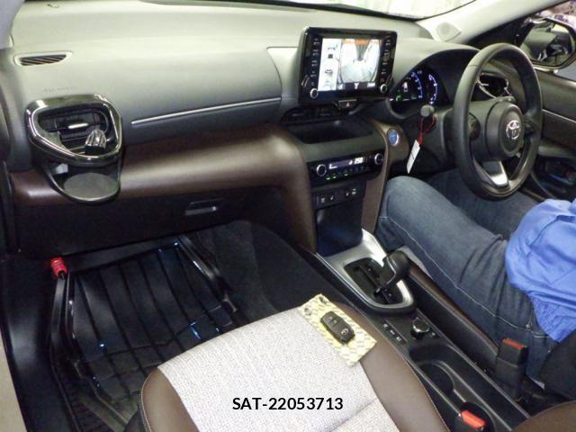 Toyota YARIS CROSS 2022-07 8278945-2