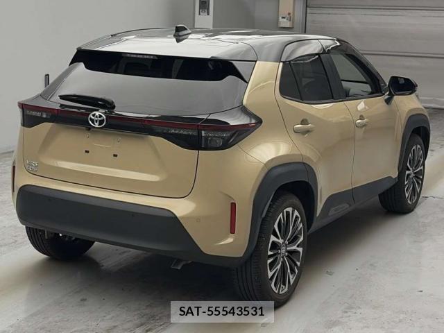 Toyota YARIS CROSS 2021-04 8278978-1