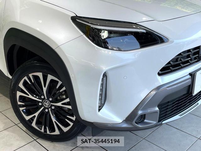 Toyota YARIS CROSS 2024-11 8279477-11