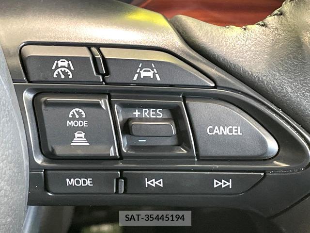 Toyota YARIS CROSS 2024-11 8279477-4