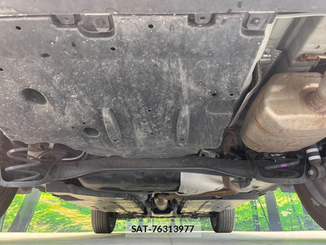 Toyota YARIS CROSS 2021-09 8279612-18