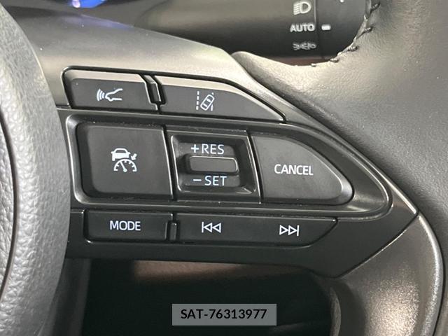 Toyota YARIS CROSS 2021-09 8279612-5