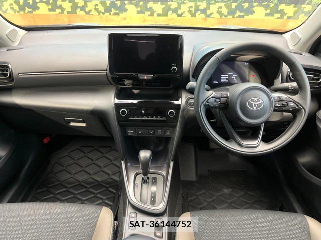 Toyota YARIS CROSS 2024-05 8280215-1