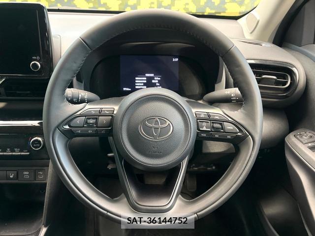 Toyota YARIS CROSS 2024-05 8280215-10